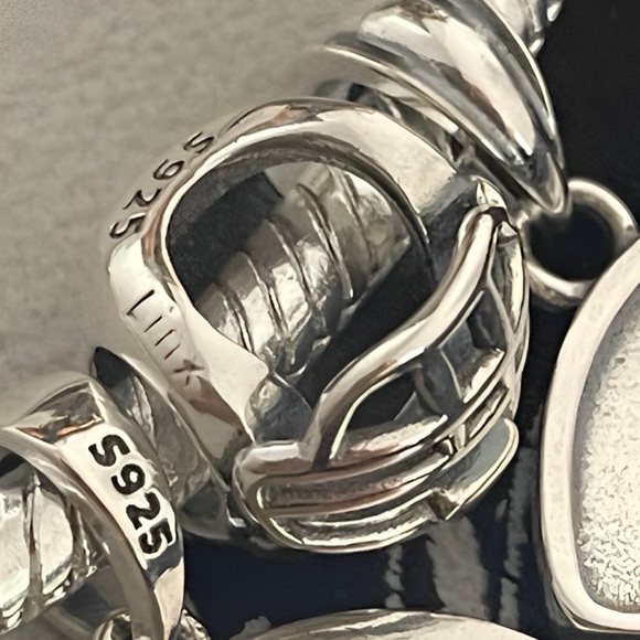 Tennessee Volunteers Football Helmet Charm - Picture 5 of 5